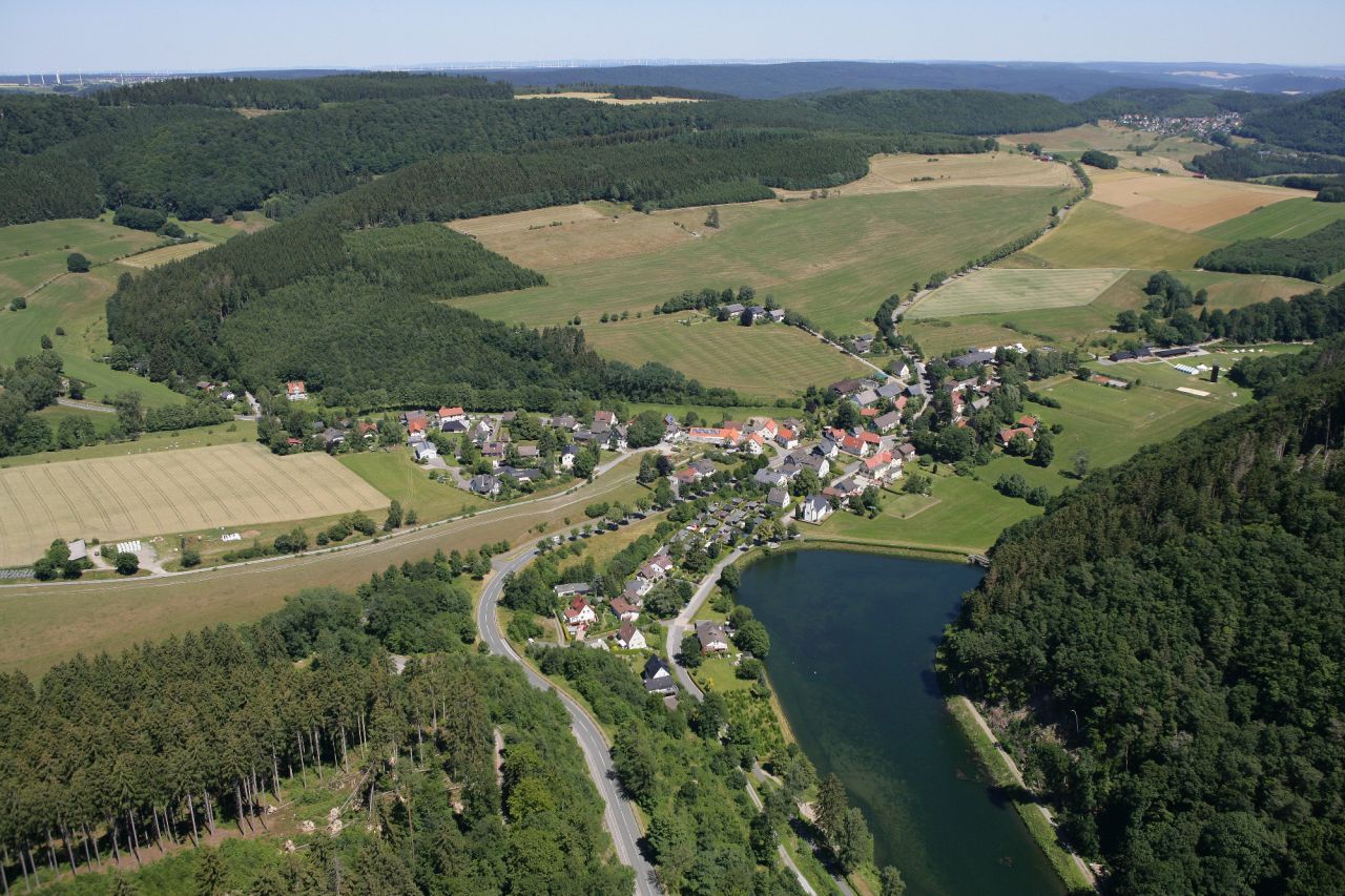 Hunold   Luftbild Dorf