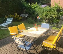 Sitzgarnitur auf Terrasse von Gästezimmer Christine Marsberg