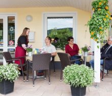 Terrasse vor Hotel Montana in Diemelstadt-Rhoden