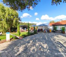 Einfahrtsschranke des Campingplatzes Diemelaue