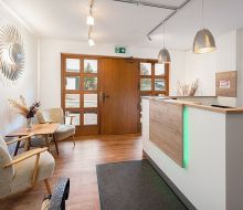 Tresen an der Rezeption in der Landpension Fernweh in Willingen-Usseln 